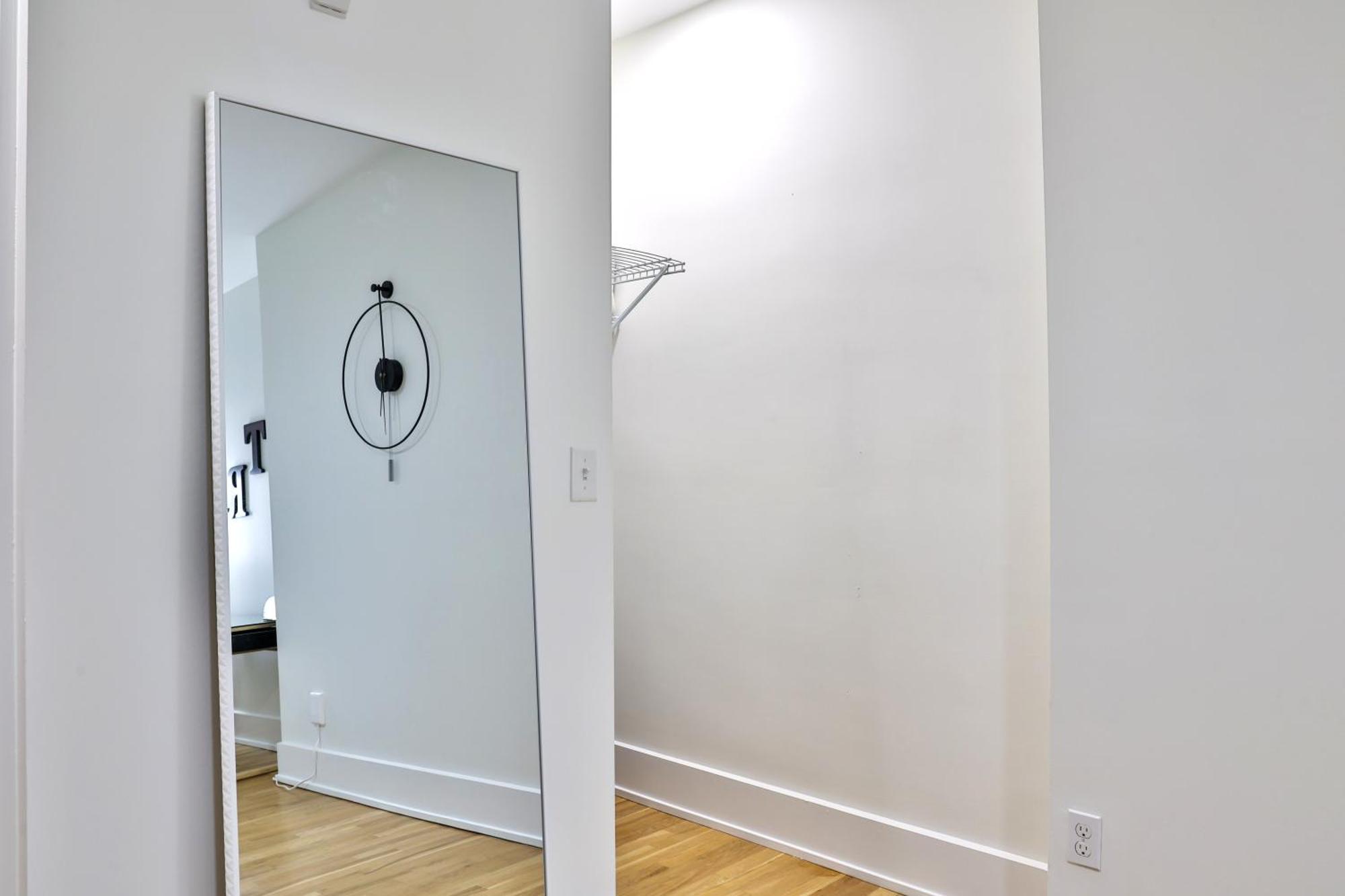 New Urbanminimalist Condo In Otr With Parking Cincinnati Exterior photo