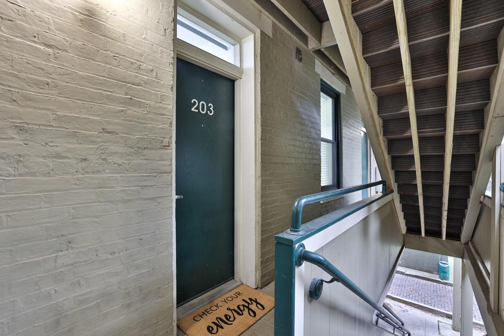New Urbanminimalist Condo In Otr With Parking Cincinnati Exterior photo
